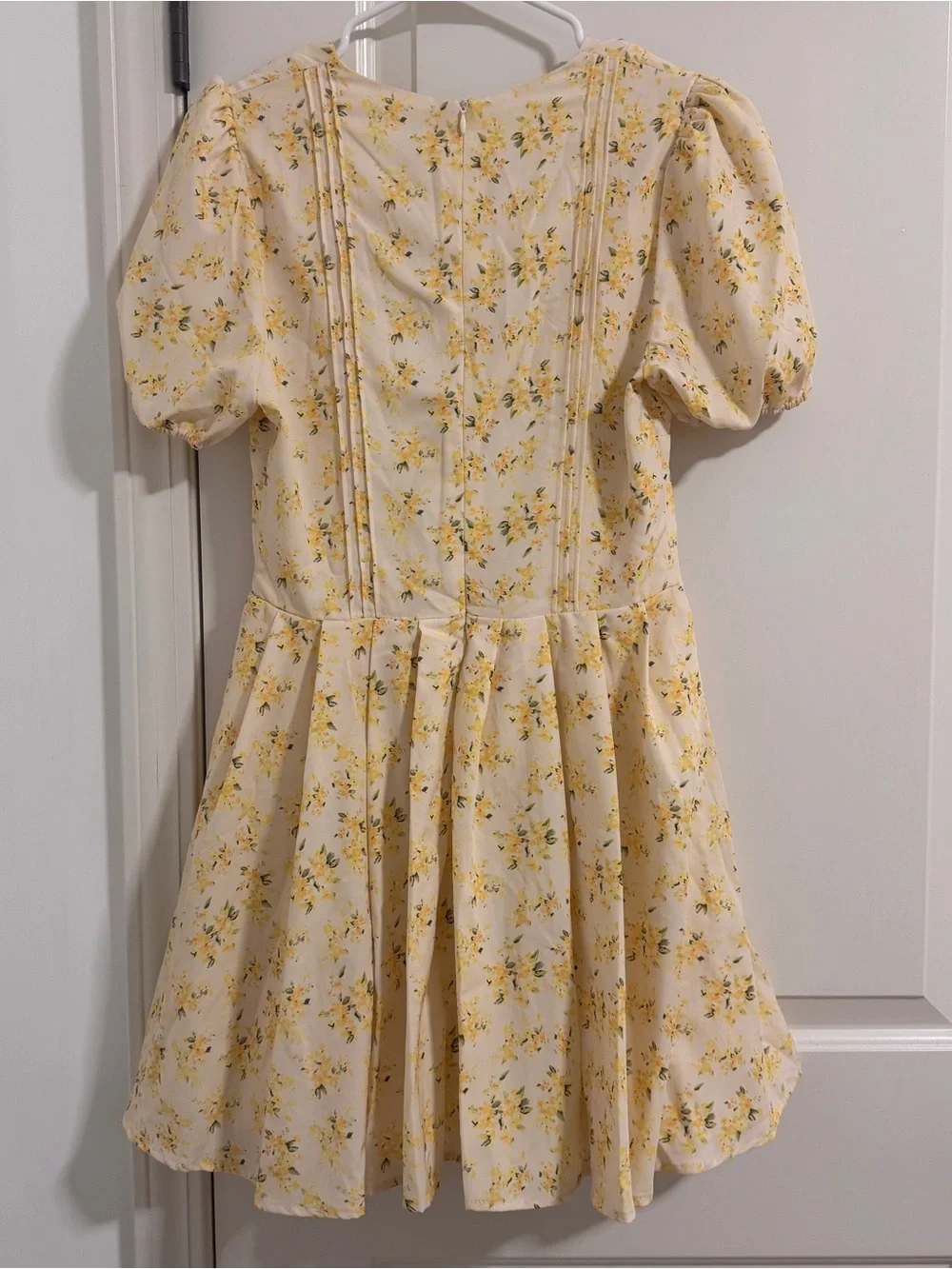 PacSun Yellow Floral Tie-Front Puff Sleeve Dress